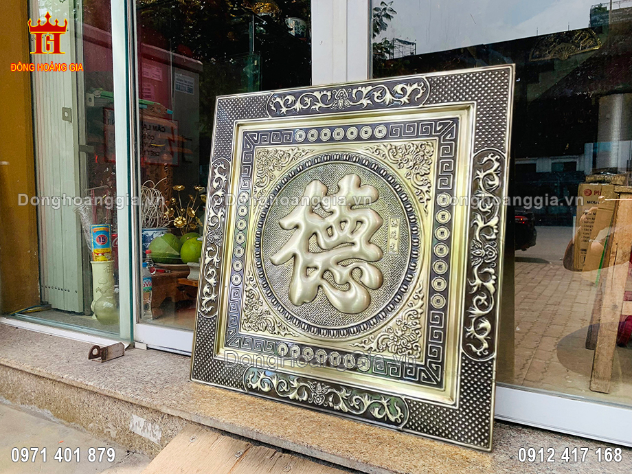 Đồng Hoàng Gia là địa chỉ chế tác tranh chữ đức thư pháp uy tín